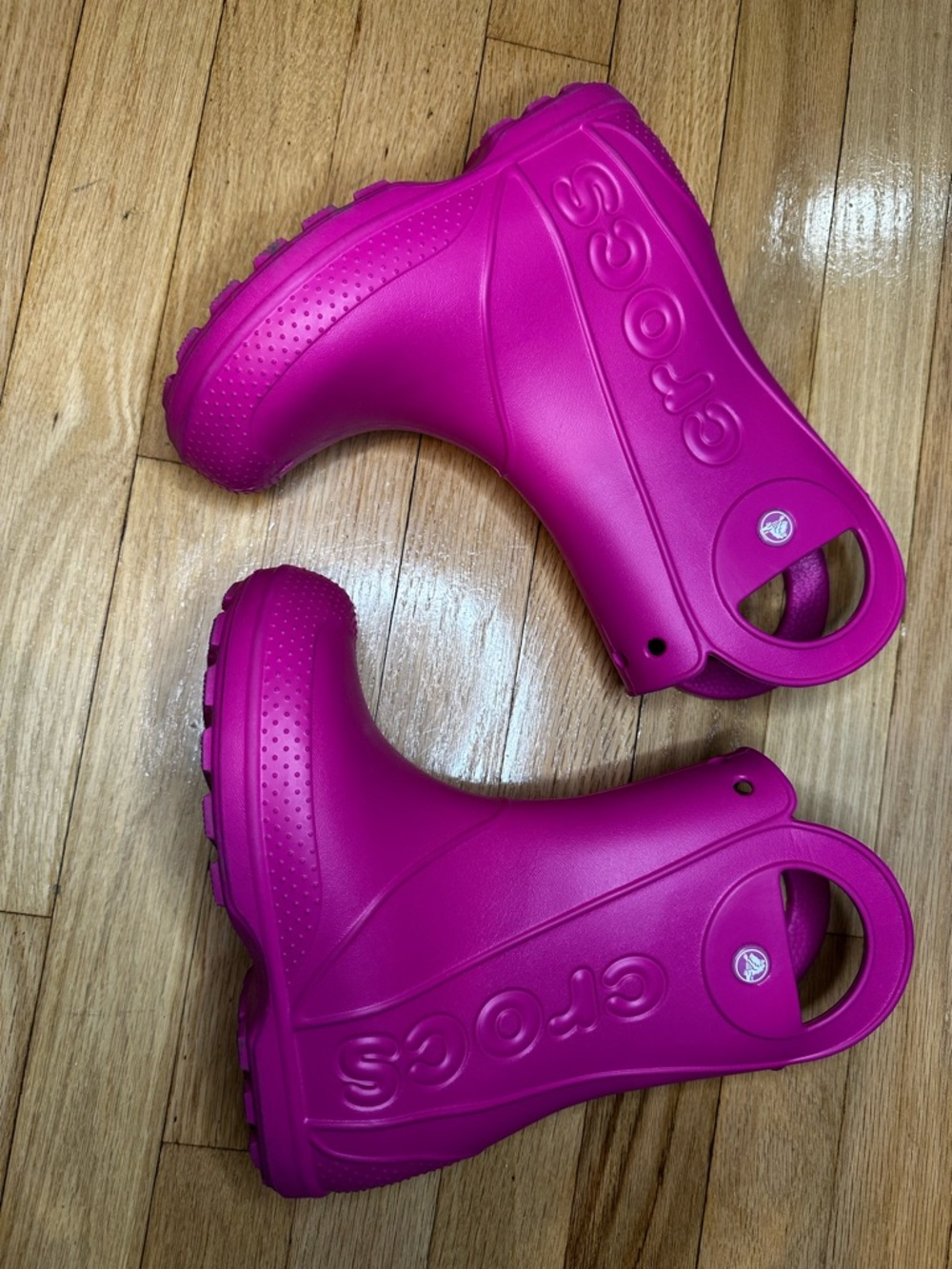 CROCS Kids' 1J Hot Pink Rain Boots